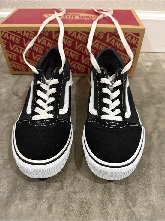 Vans Other - Vans Old Skool- Youth 5.5 (Men’s 5.5 / Women’s 7)
